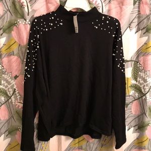 NWT H&M sweater with pearls